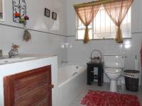 Bathroom 1 - 6 square meters of property in Witfield