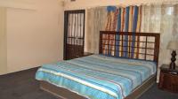 Main Bedroom - 18 square meters of property in Uvongo