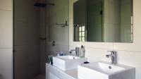 Main Bathroom - 9 square meters of property in Morningside