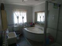 Main Bathroom of property in Impala Park