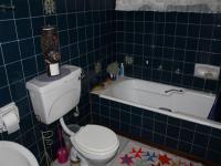 Bathroom 3+ of property in Phalaborwa