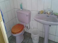 Bathroom 1 of property in Albertinia