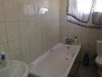 Bathroom 1 of property in Upington