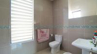 Bathroom 1 - 9 square meters of property in The Hills
