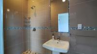 Bathroom 2 - 5 square meters of property in The Hills