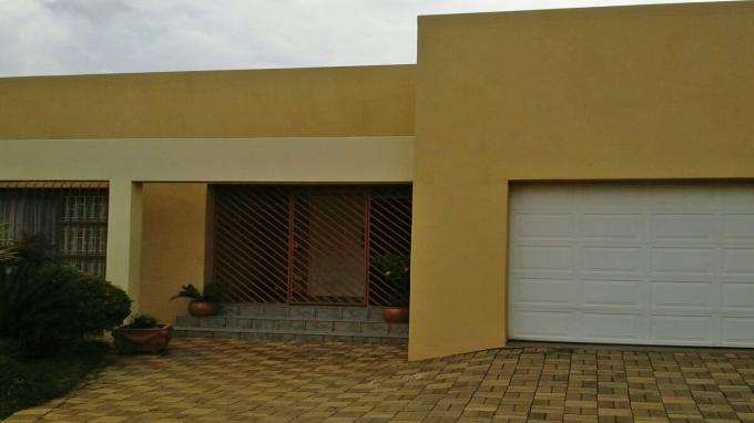 4 Bedroom House for Sale For Sale in Stilfontein - Private Sale - MR185701