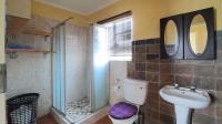 Bathroom 1 - 5 square meters of property in Noordwyk