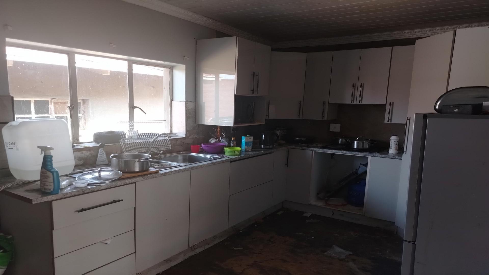 Kitchen of property in Vanderbijlpark