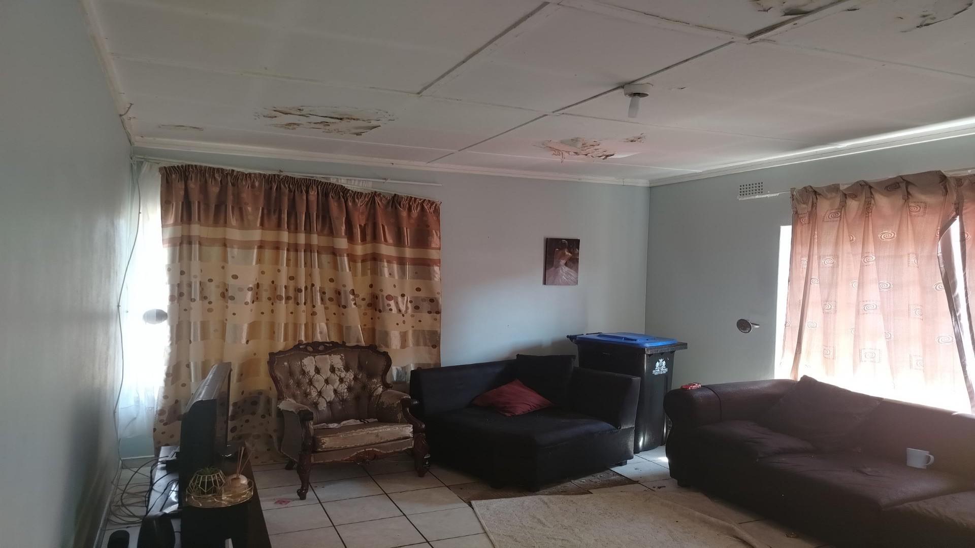 Lounges of property in Vanderbijlpark