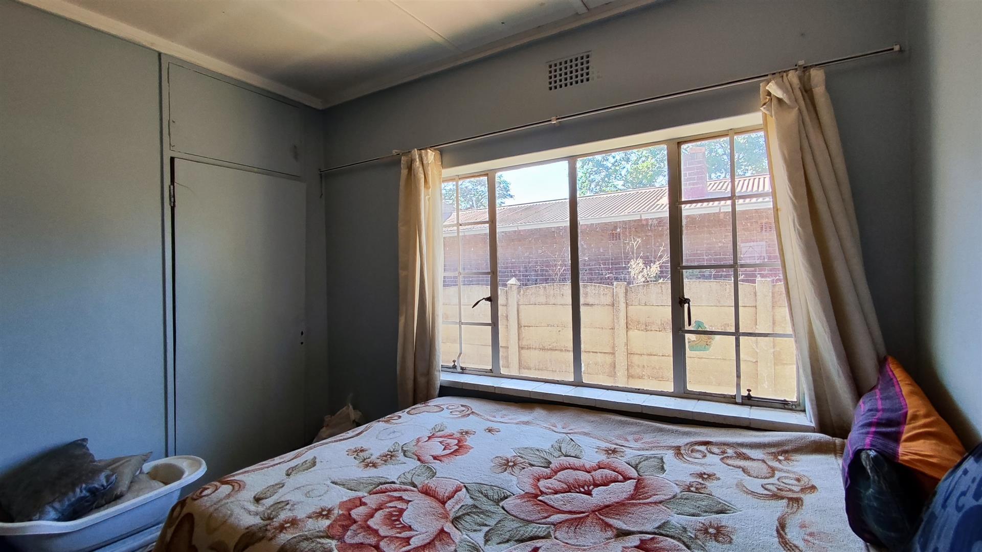 Bed Room 3 - 11 square meters of property in Vanderbijlpark