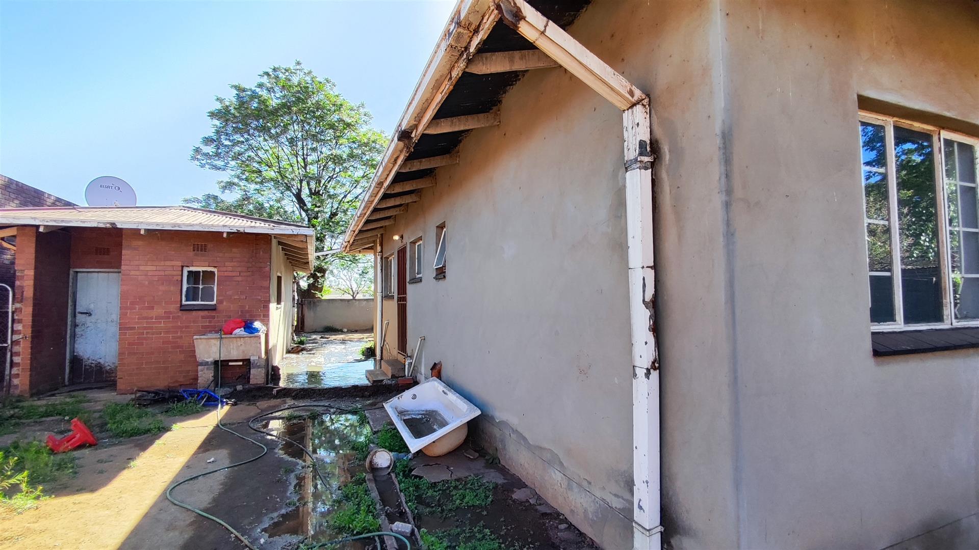 Backyard of property in Vanderbijlpark