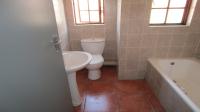 Bathroom 1 - 4 square meters of property in Kosmosdal