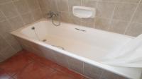 Bathroom 1 - 4 square meters of property in Kosmosdal