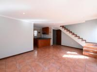Lounges - 31 square meters of property in Kosmosdal