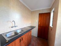 Kitchen - 13 square meters of property in Kosmosdal