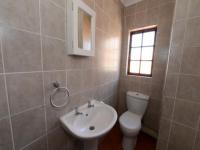 Bathroom 1 - 4 square meters of property in Kosmosdal