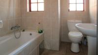 Bathroom 1 - 5 square meters of property in Kosmosdal