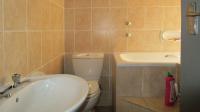 Main Bathroom - 4 square meters of property in Kosmosdal