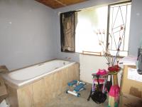 Bathroom 2 - 6 square meters of property in Sasolburg
