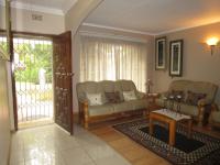 Lounges - 44 square meters of property in Brackendowns