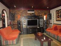 TV Room - 30 square meters of property in Brackendowns