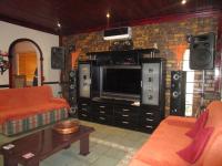 TV Room - 30 square meters of property in Brackendowns