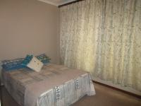 Bed Room 2 - 13 square meters of property in Brackendowns