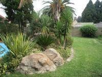 Garden of property in Brackendowns