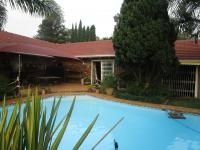 Entertainment - 25 square meters of property in Brackendowns