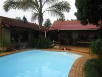 Entertainment - 25 square meters of property in Brackendowns