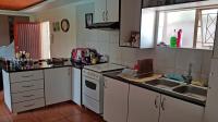 Kitchen - 32 square meters of property in Brackendowns