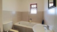 Bathroom 1 - 7 square meters of property in Akasia