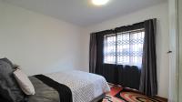 Main Bedroom - 14 square meters of property in Akasia