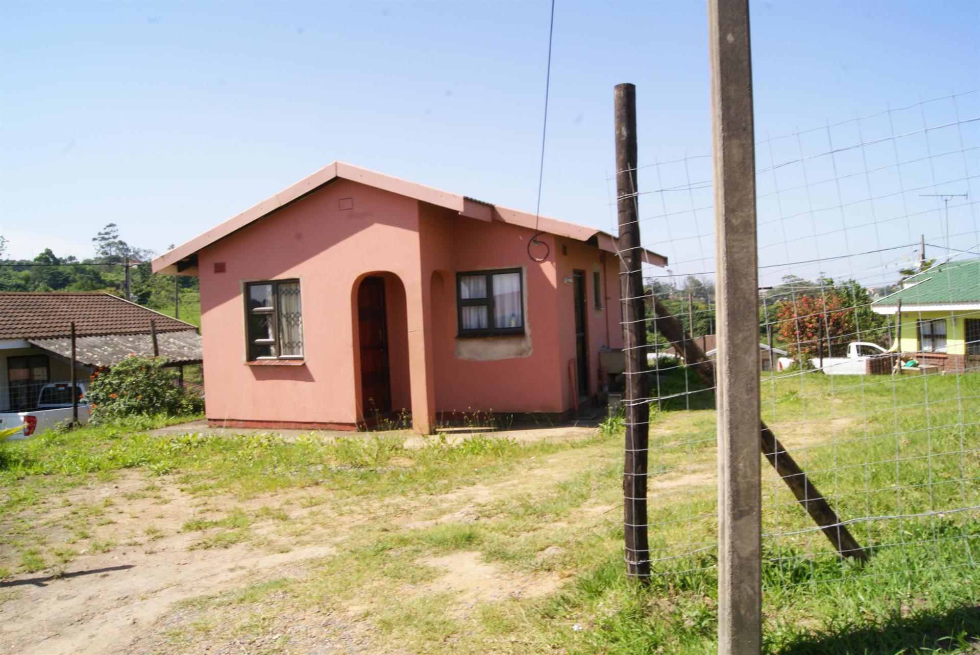 Front View of property in Amanzimtoti 