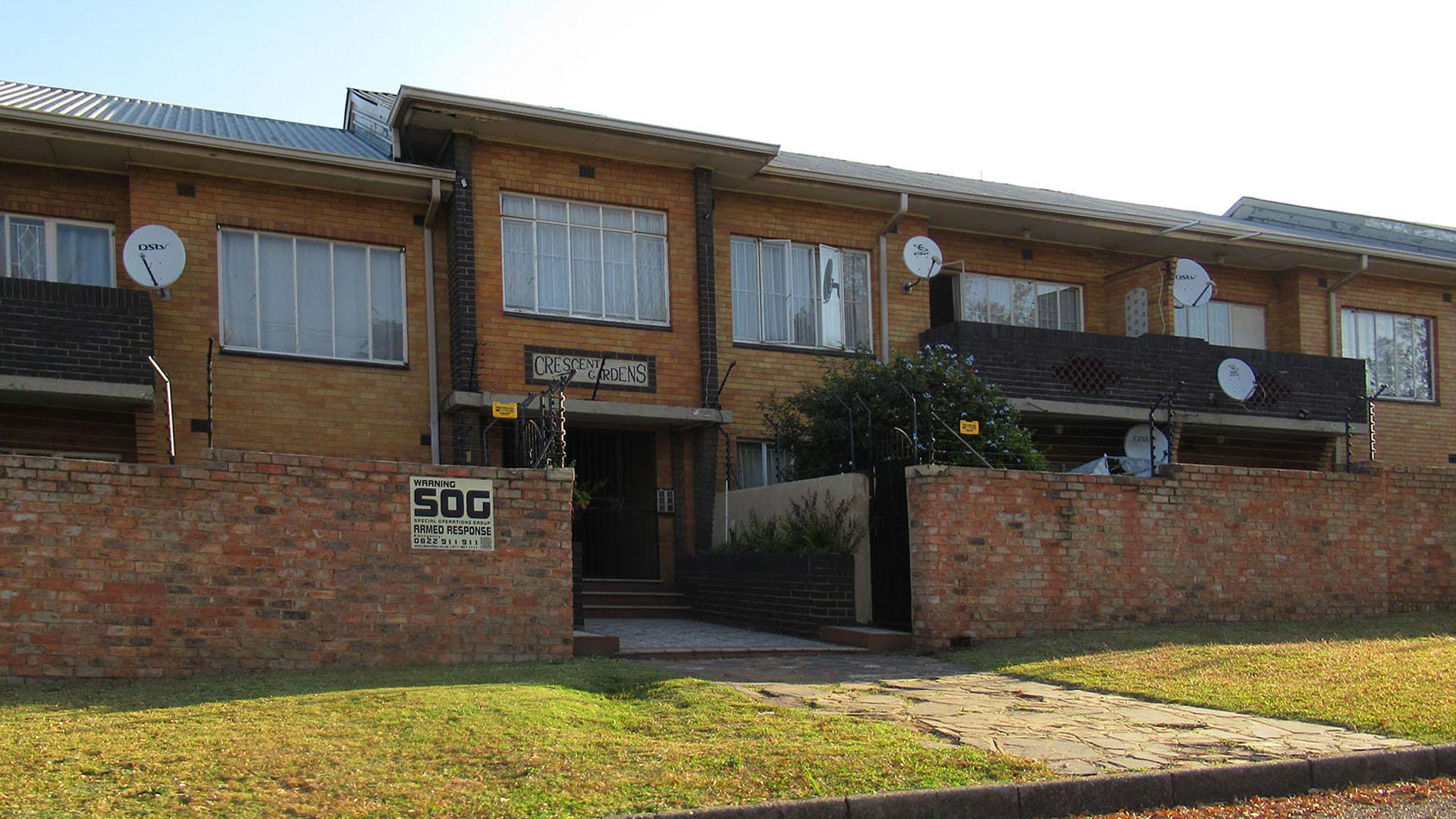 Front View of property in Parkhill Gardens