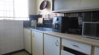 Kitchen - 9 square meters of property in Parkhill Gardens