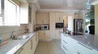 Kitchen - 10 square meters of property in Savannah Country Estate