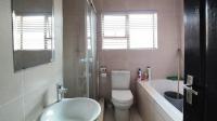 Bathroom 1 - 6 square meters of property in Savannah Country Estate