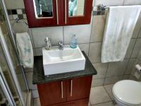 Bathroom 1 - 7 square meters of property in Pomona