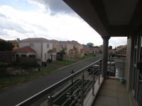 Balcony - 23 square meters of property in Brakpan