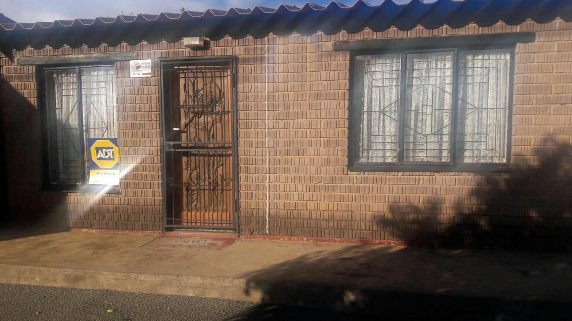 Front View of property in Mangaung