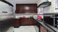Kitchen - 13 square meters of property in Tijger Vallei
