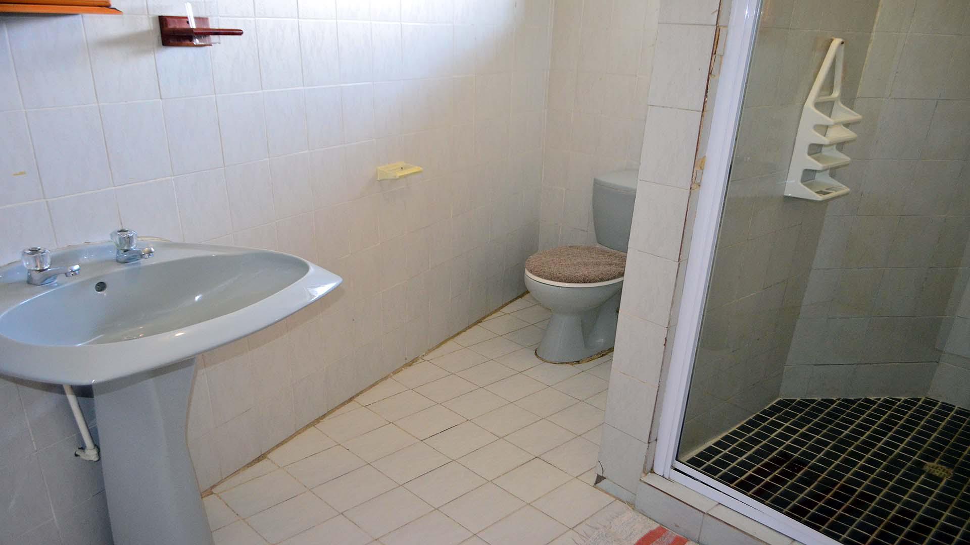 Bathroom 3+ - 19 square meters of property in Melville KZN
