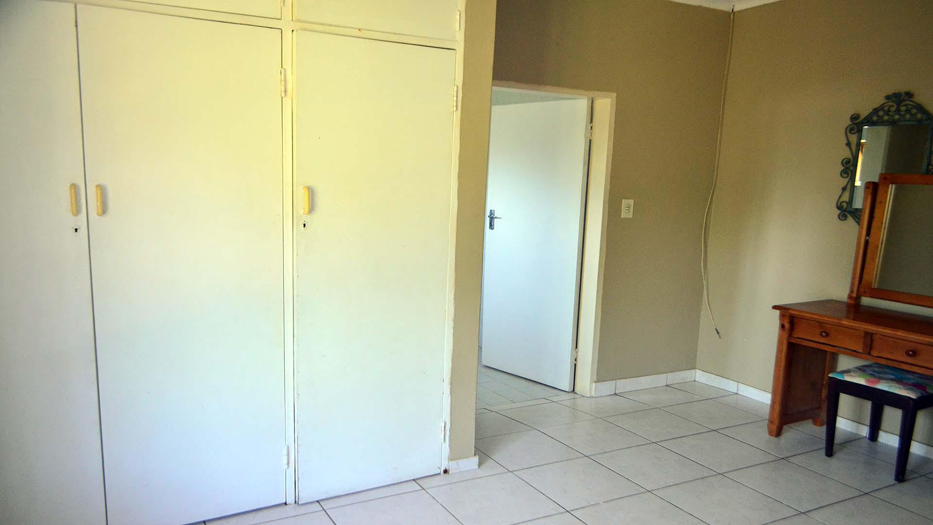 Bed Room 4 - 24 square meters of property in Melville KZN