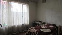Bed Room 1 - 15 square meters of property in Orlando West