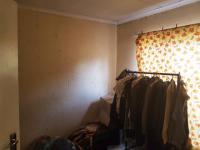 Bed Room 1 - 10 square meters of property in Vosloorus