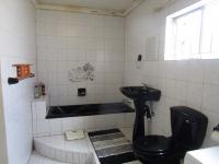 Main Bathroom - 10 square meters of property in Lenasia South