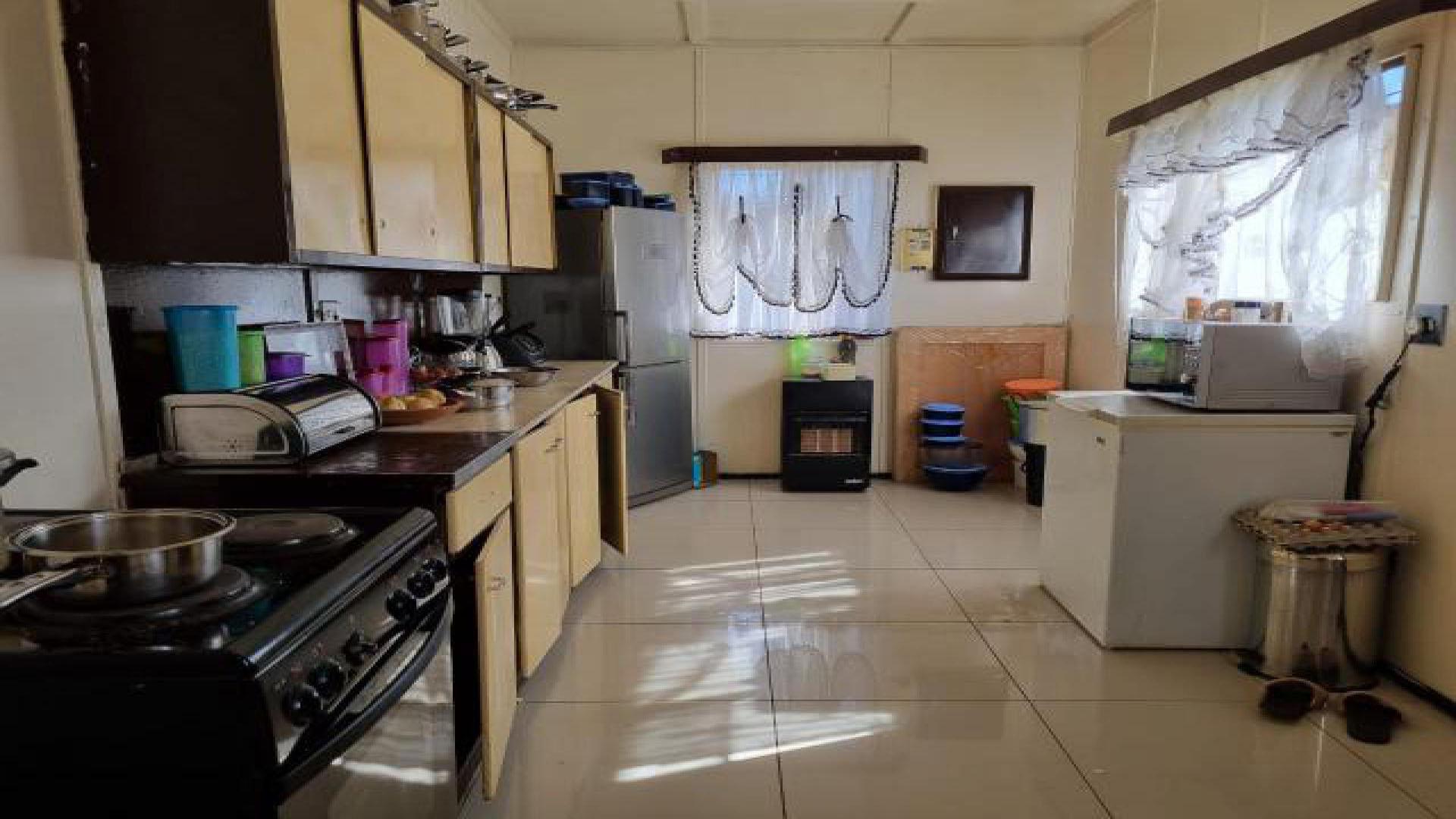 Kitchen - 20 square meters of property in Grootvlei