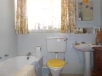 Bathroom 1 - 6 square meters of property in Kleve Hill Park
