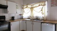 Kitchen - 16 square meters of property in Regents Park